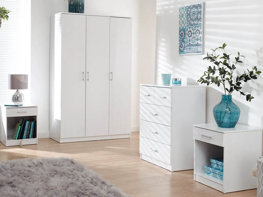 GFW GFW Panama White 4 Piece Bedroom Furniture Package