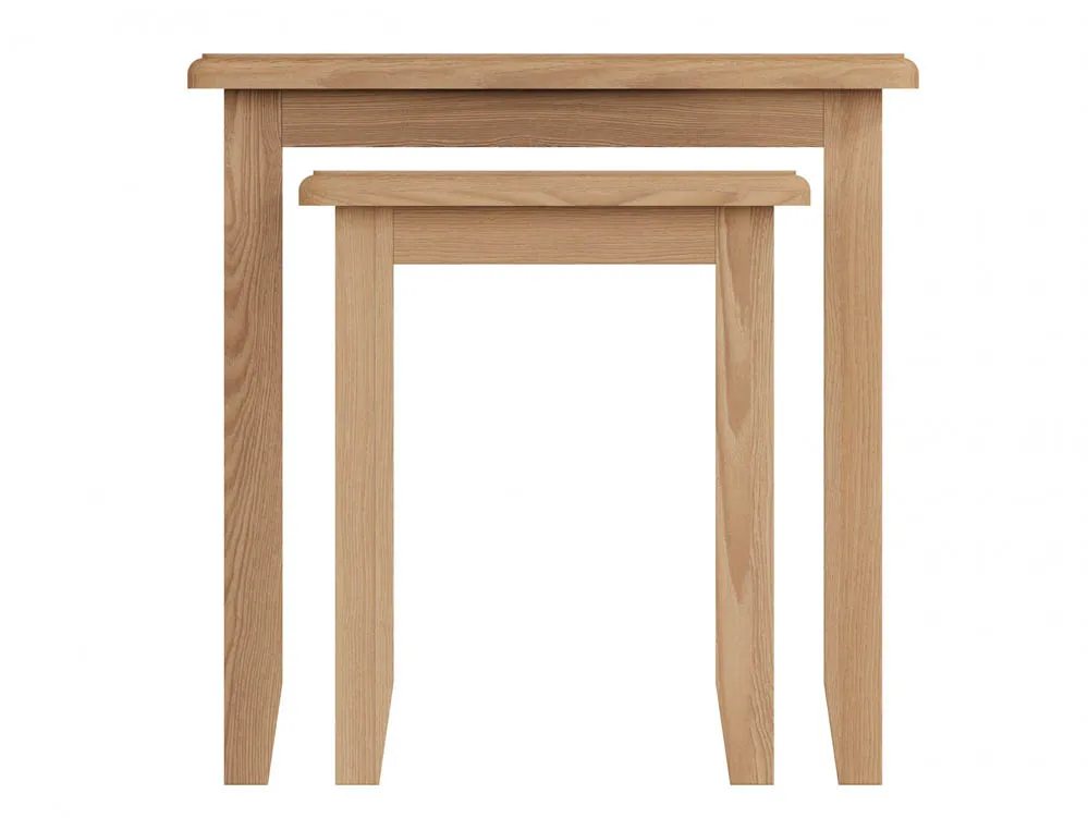 Kenmore Kenmore Dakota Oak Small Nest of Tables (Assembled)