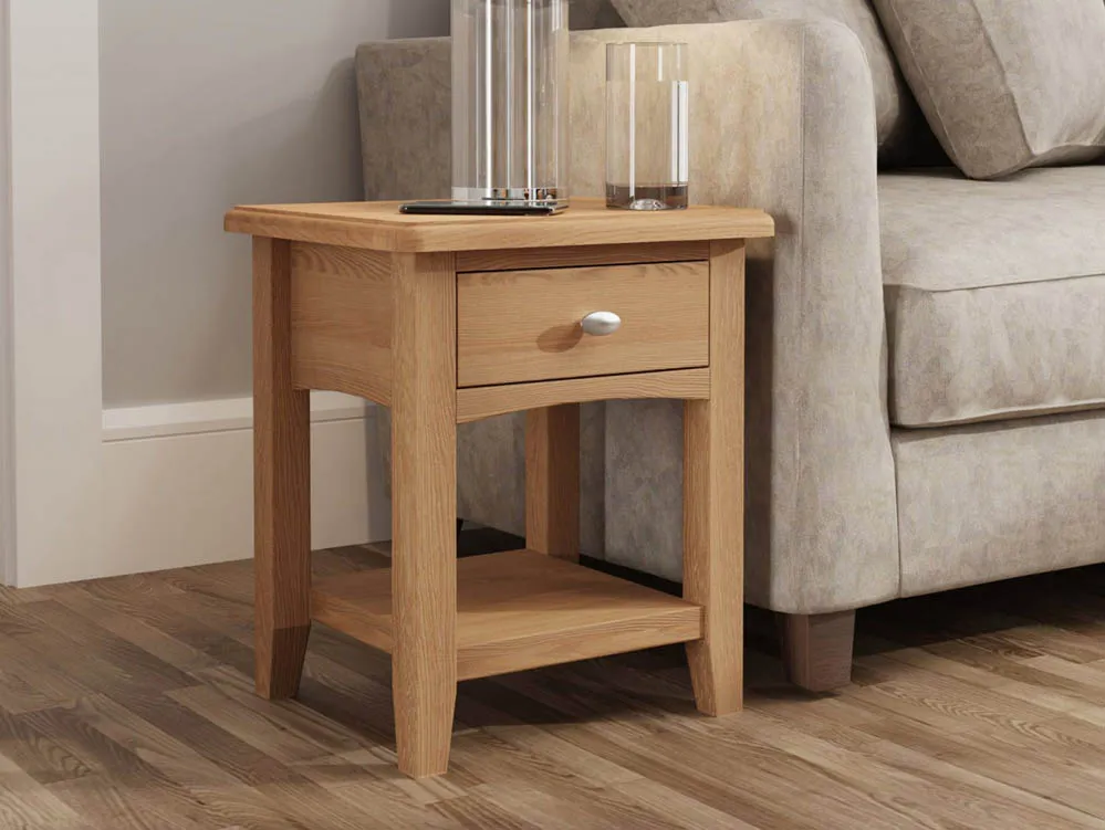 Kenmore Kenmore Dakota Oak 1 Drawer Lamp Table (Assembled)