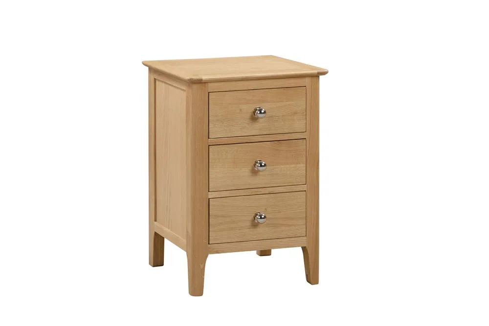 Julian Bowen Julian Bowen Cotswold Oak 3 Drawer Bedside Table