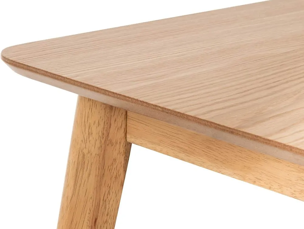 Julian Bowen Julian Bowen Boden 118cm Oak Dining Table