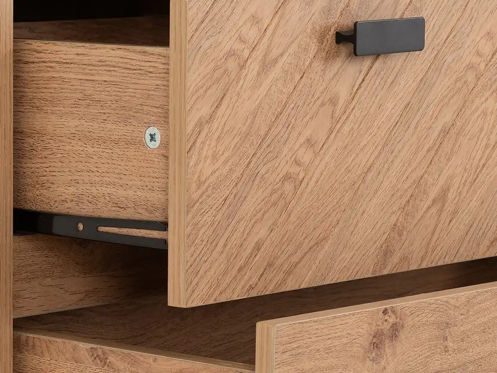 Seconique Seconique Leon Oak 3+2 Drawer Chest of Drawers