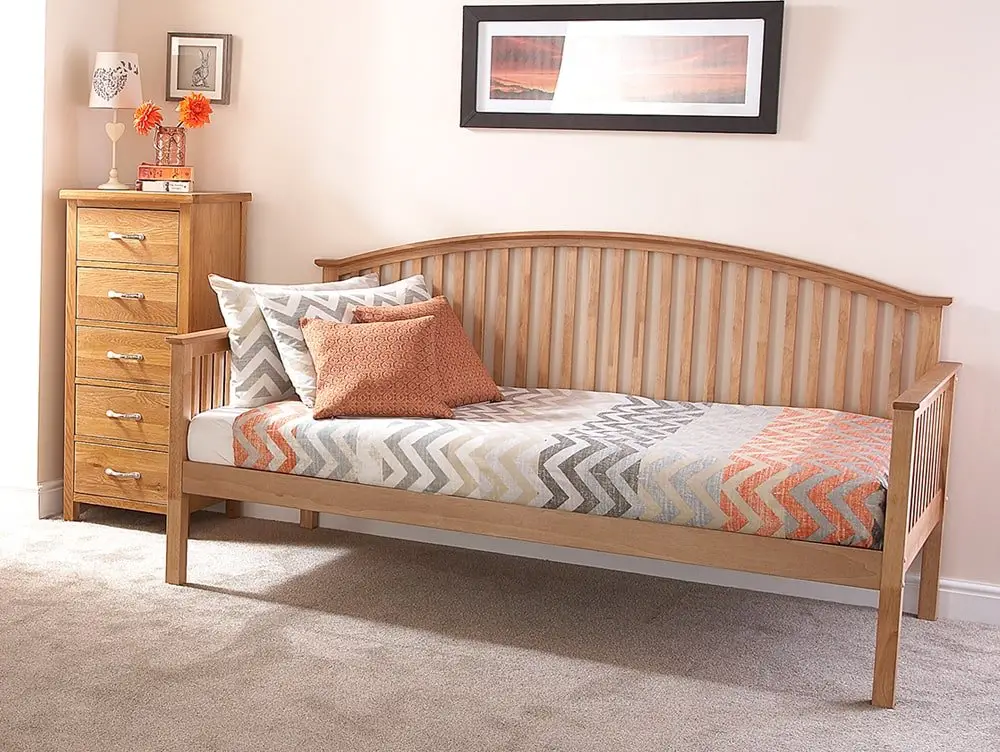 GFW GFW Madrid 3ft Single Oak Wooden Day Bed with Guest Bed Frame