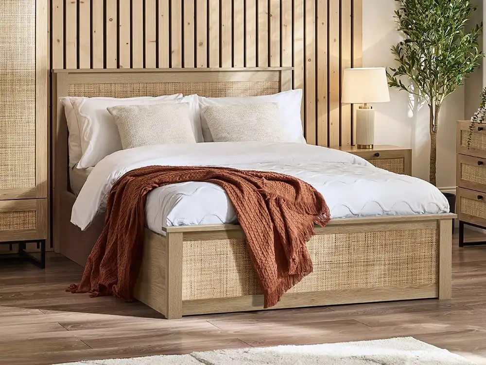 Julian Bowen Julian Bowen Padstow 4ft6 Double Rattan and Oak Wooden Ottoman Bed Frame