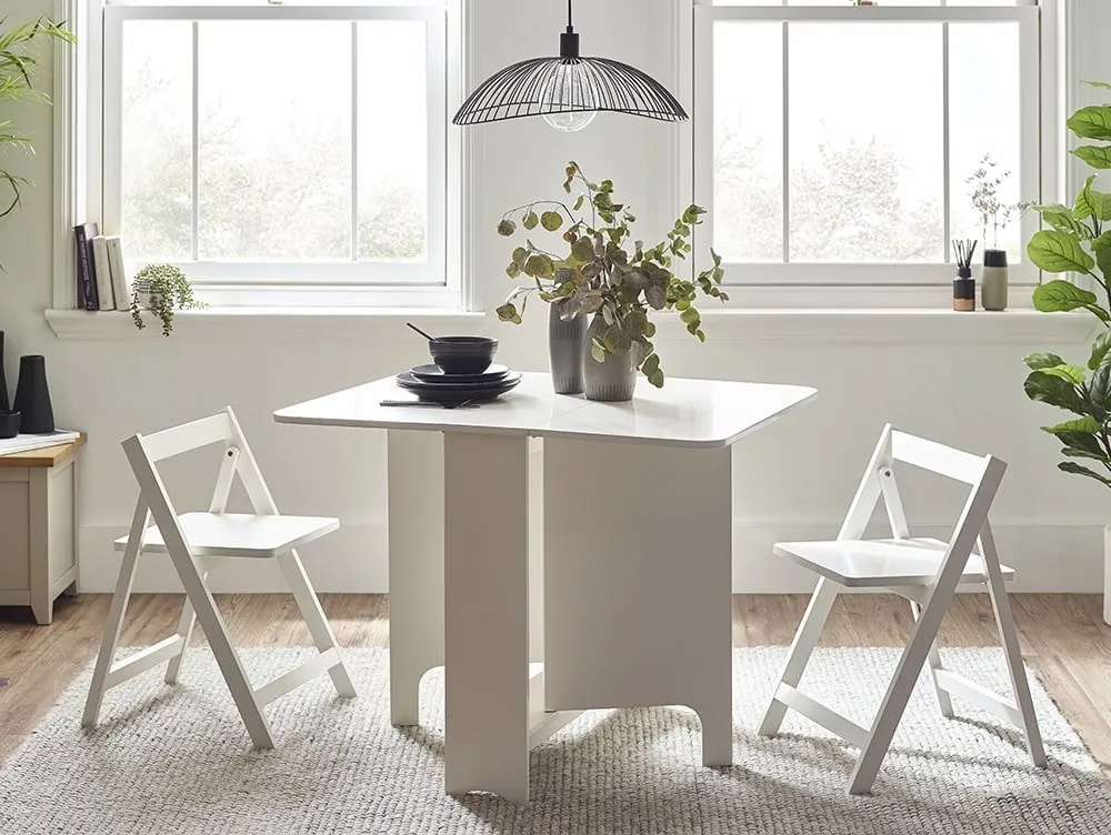 Julian Bowen Julian Bowen Gatan White Foldaway Dining Table with 2 Chairs