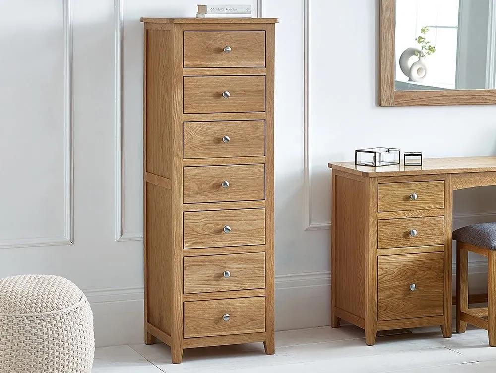 Julian Bowen Julian Bowen Mallory Oak 7 Drawer Tall Narrow Chest of Drawers