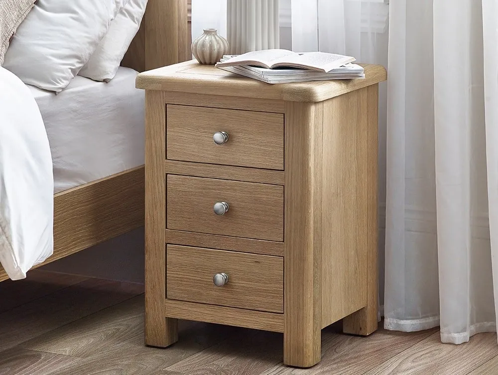 Julian Bowen Julian Bowen Memphis Limed Oak 3 Drawer Bedside Table