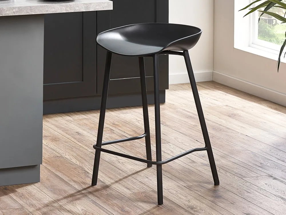 Julian Bowen Julian Bowen Renzo Black Bar Stool