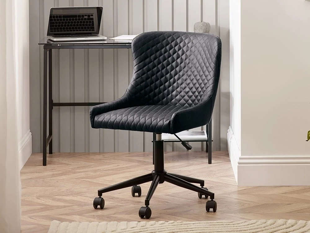 Julian Bowen Julian Bowen Luxe Black Faux Leather Office Chair