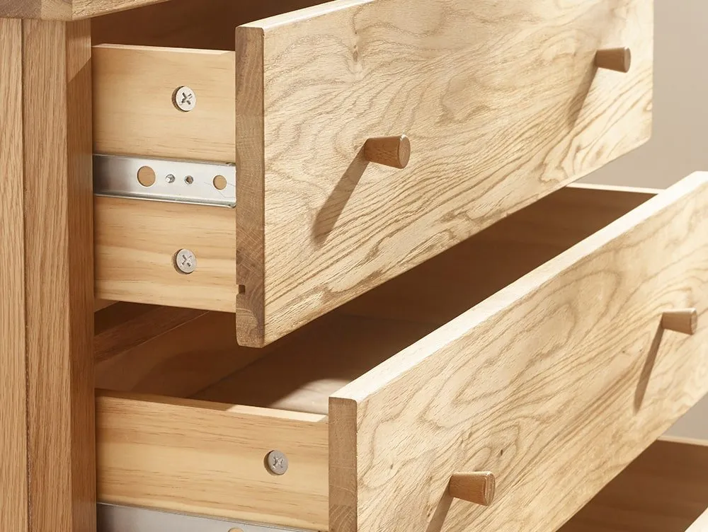 Julian Bowen Julian Bowen Coxmoor Oak 5 Drawer Chest of Drawers