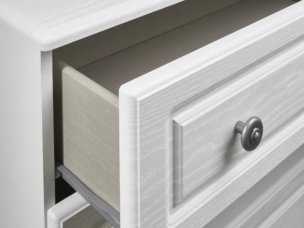 Welcome Welcome Pembroke White Ash 3 Drawer Low Chest of Drawers (Assembled)