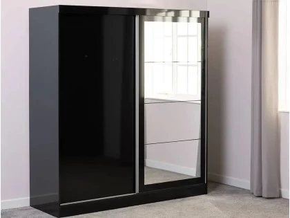 Clearance - Seconique Nevada Black High Gloss Sliding Mirrored Wardrobe Clearance - Seconique Nevada Black High Gloss Sliding Mirrored Wardrobe