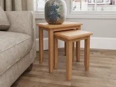 Kenmore Kenmore Dakota Oak Small Nest of Tables (Assembled)