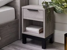 Julian Bowen Julian Bowen Bali Grey Oak 1 Drawer Bedside Table