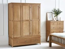 Julian Bowen Julian Bowen Mallory Oak 3 Door 2 Drawer Wardrobe