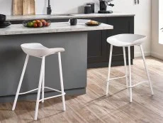 Julian Bowen Julian Bowen Renzo Set of 2 White Bar Stools